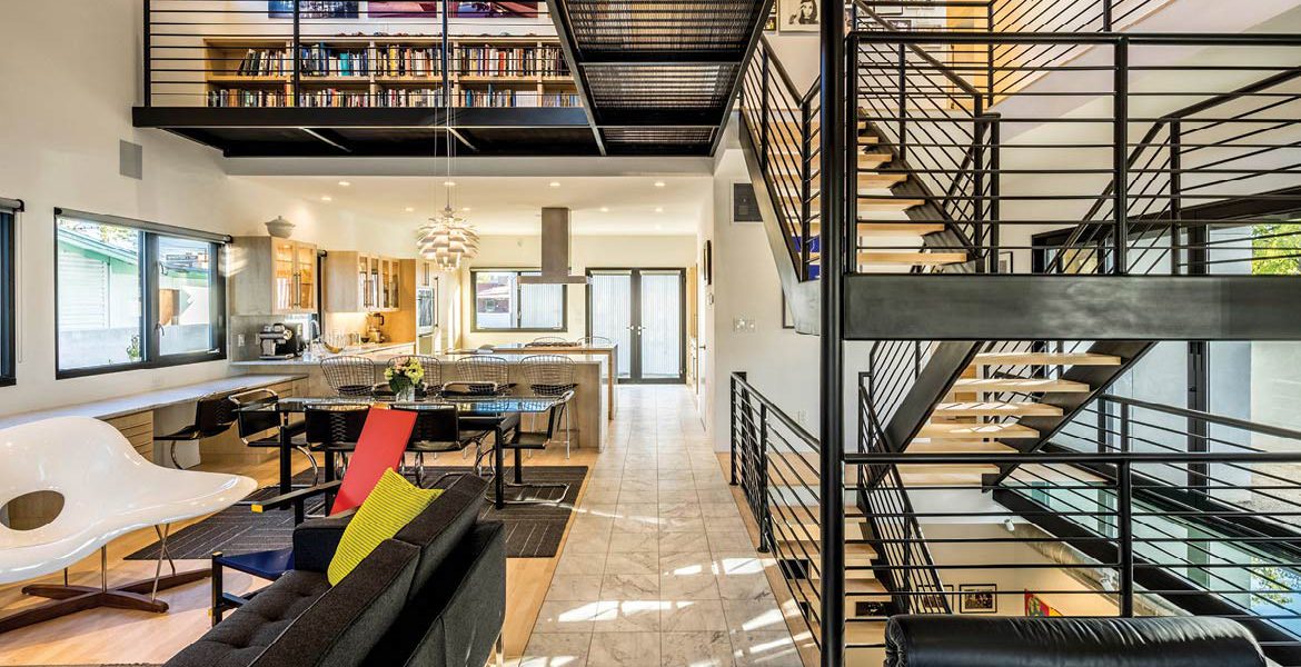 Su Casa Featured Home