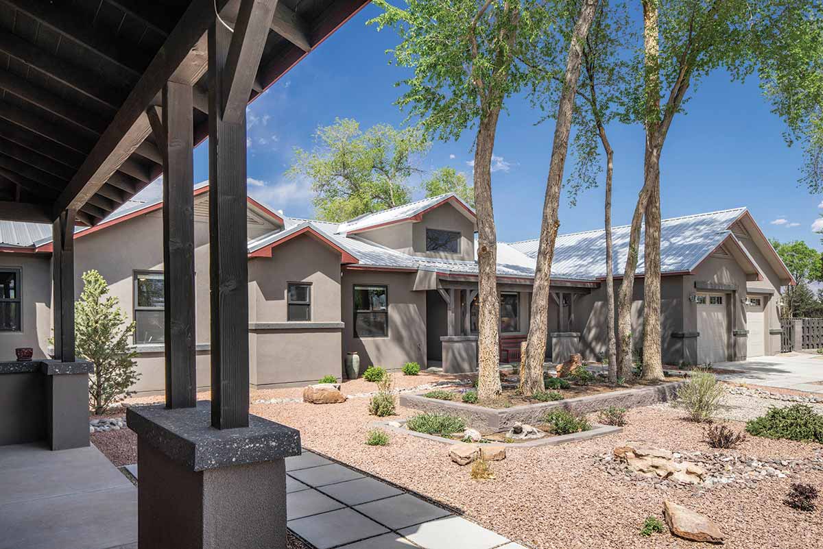 midcentury Caftsman-style home