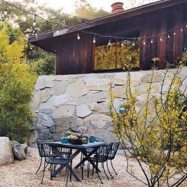 garden style dining