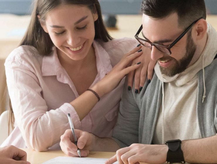 signing a mortgage