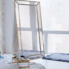 mirror with delicate frame