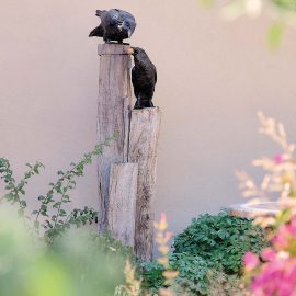 raven sculpture
