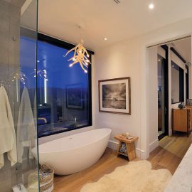 soaking tub