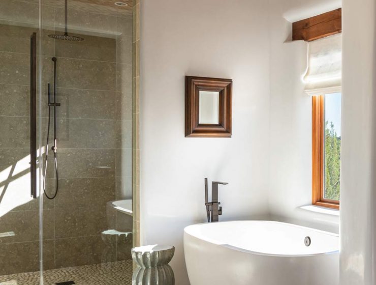 bathtub