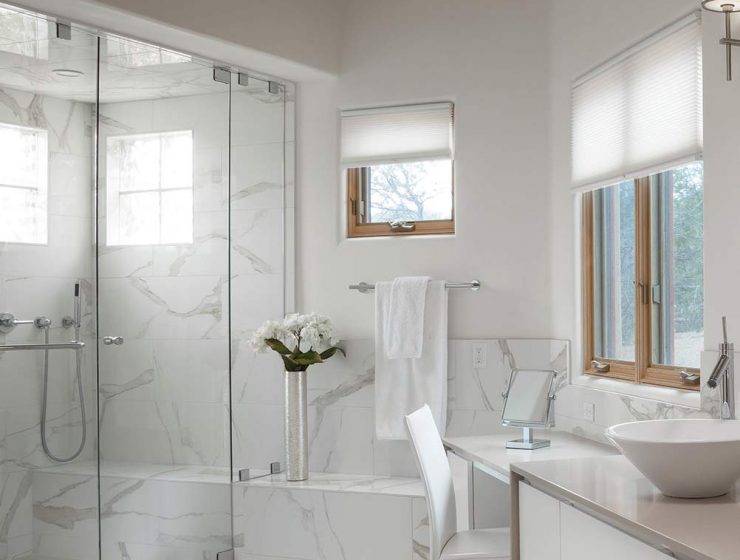 white and bright bathroom
