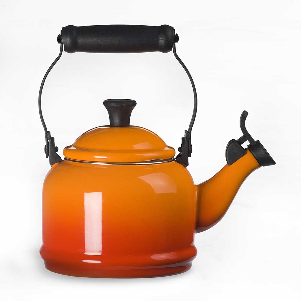 Le Creuset Classic Demi Teakettle Flame