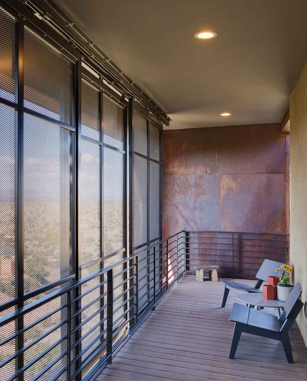 screened deck