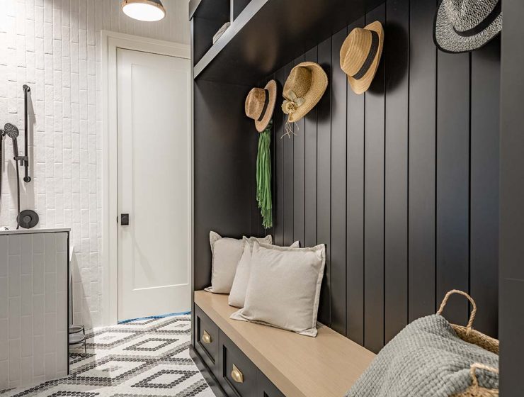 mudroom seating