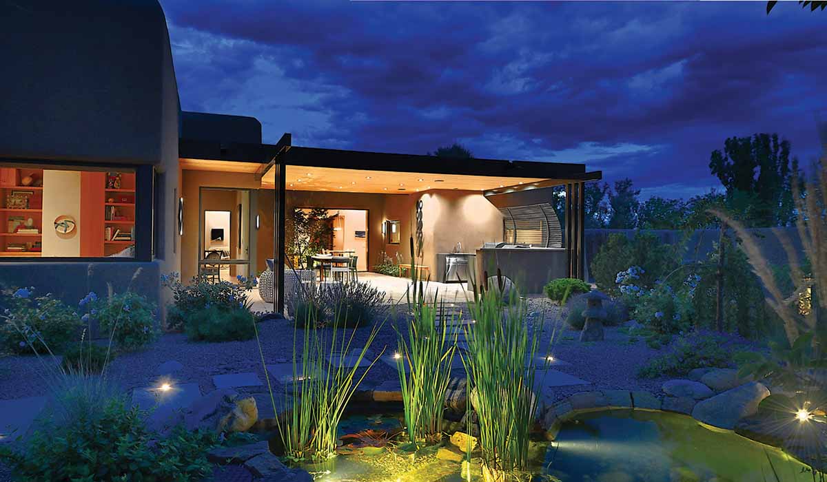 outdoor kitchen and dining