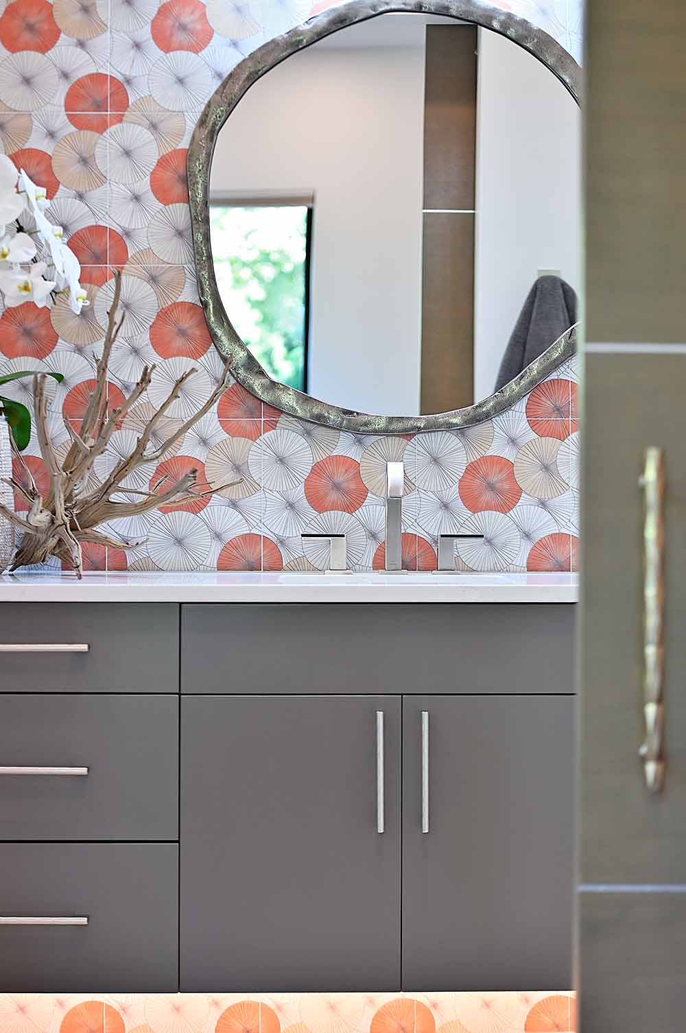 vanity with mirror